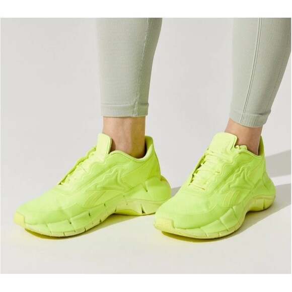 Reebok x Victoria Beckham Zig Kinetica Sneakers Womens Size 8 Solar Yellow - Picture 1 of 10